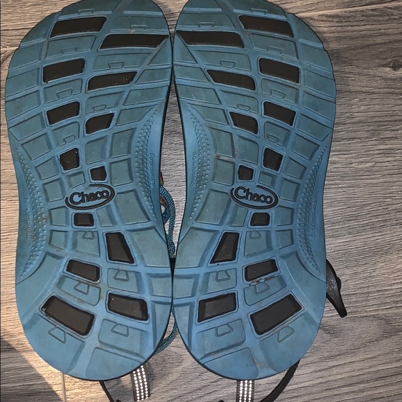 Rainbow colored strap Chacos, big girls size 5. - Picture 4 of 7